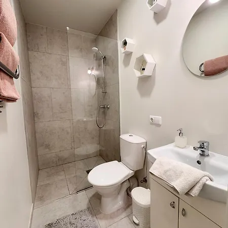 Apartament Vaivorykstes Poolside