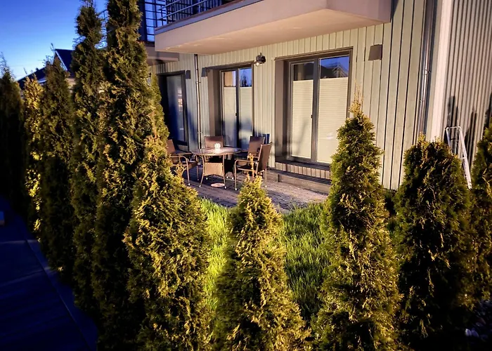 Vaivorykstes Poolside * Palanga