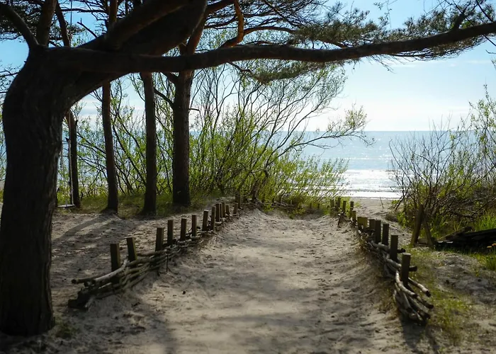 Apartman Vaivorykstes Poolside