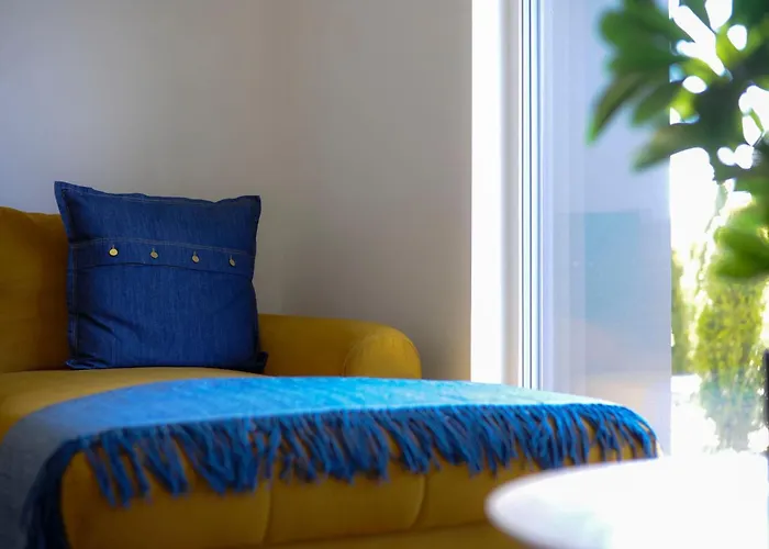 Vaivorykstes Poolside Apartman *